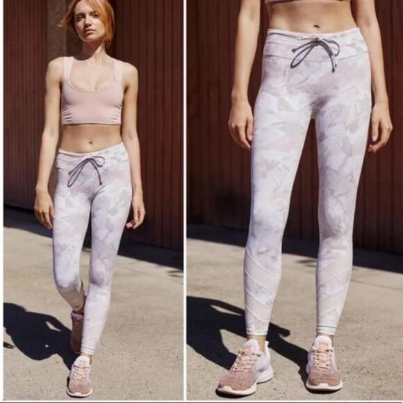 Free People Movement Daylight Graphic Legging - Picture 9 of 9